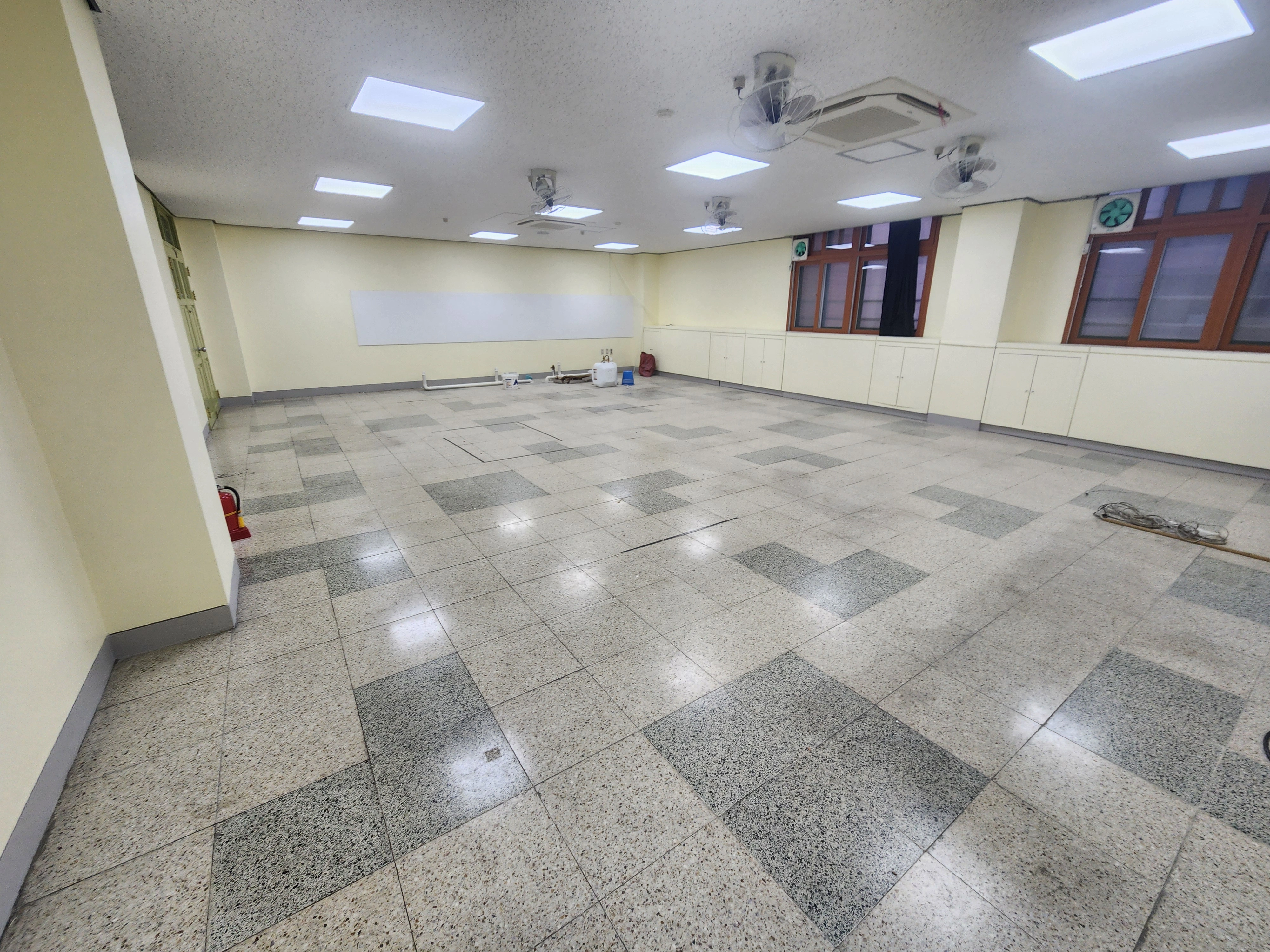 테라조 연마광택 작업 현장