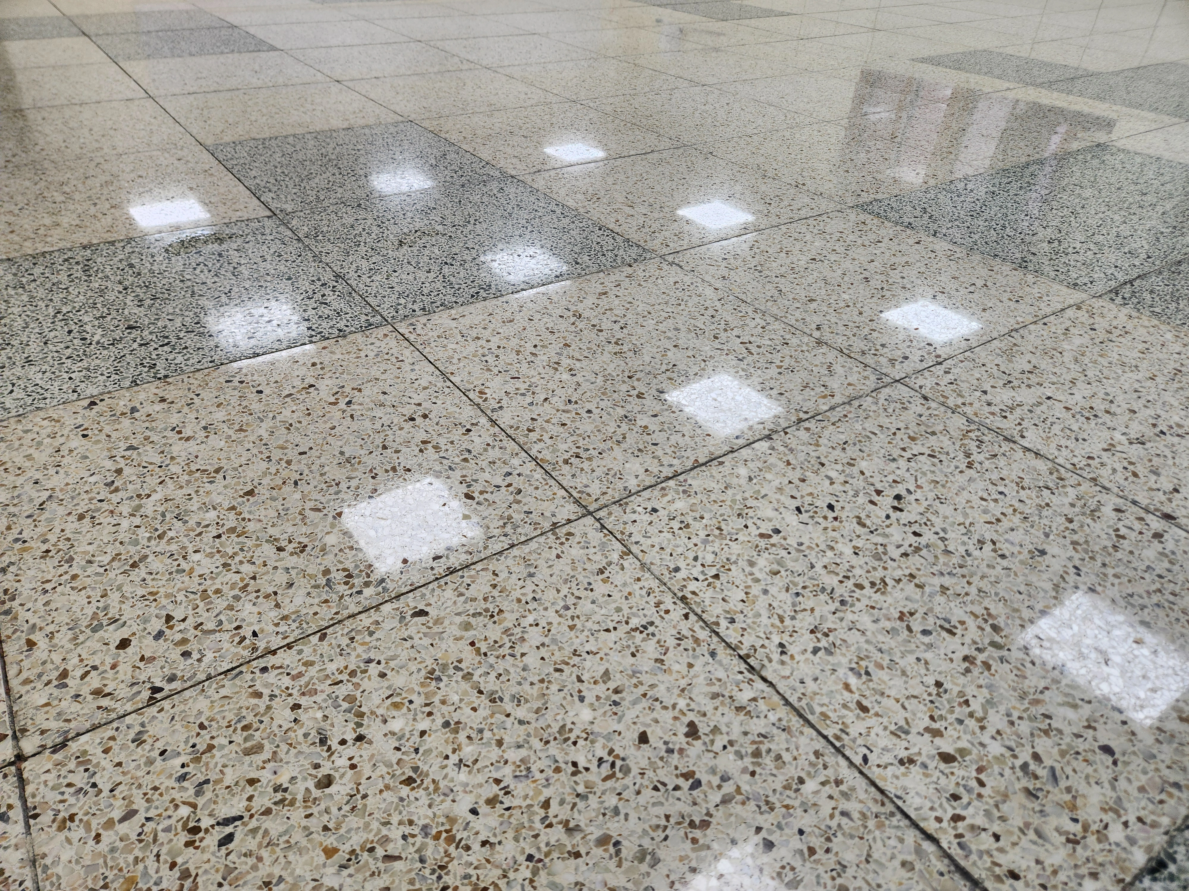 테라조 연마광택 작업 현장