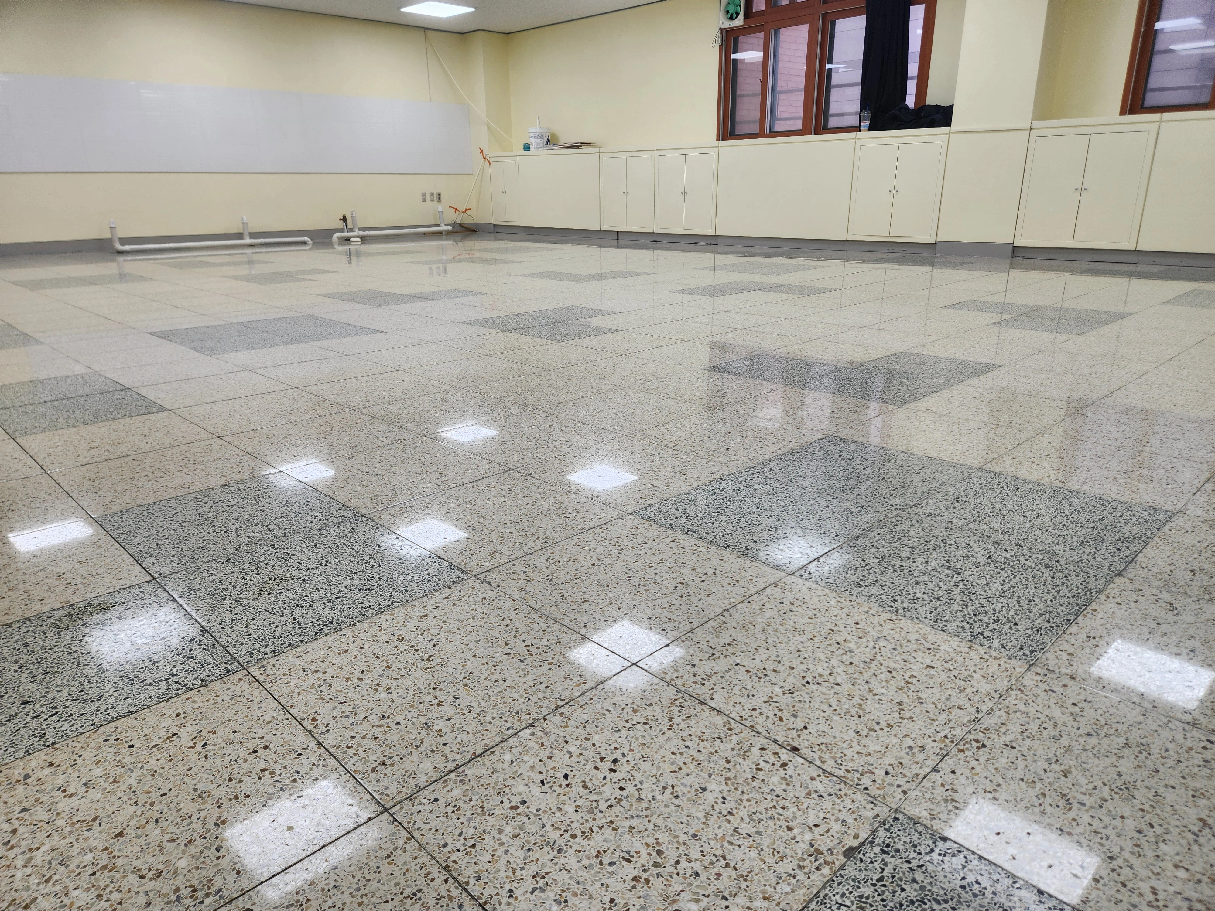 테라조연마광택 시공 완료 — 광택 복원